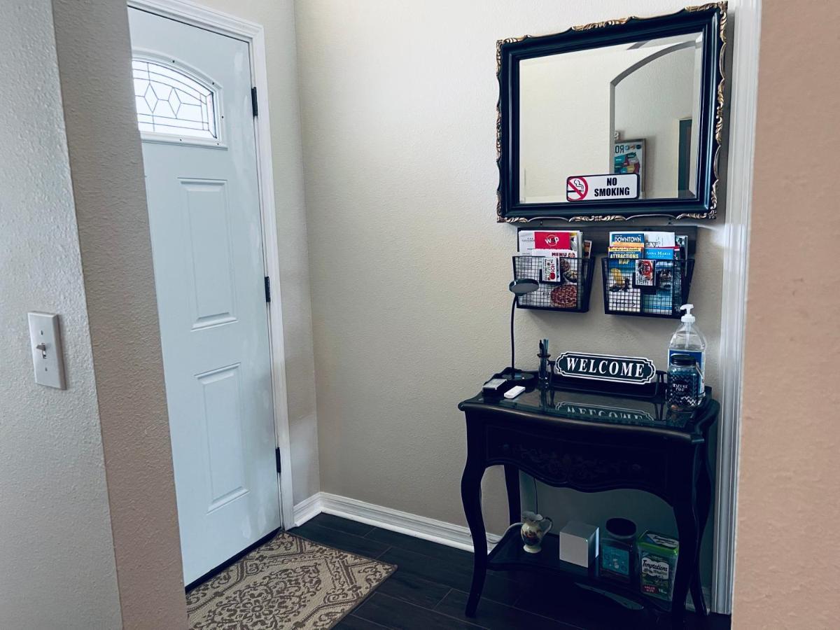 Ruskin Fl Private 2 Bdrm 1 Bath Suite Common Areas Shared With Host And Cat エクステリア 写真
