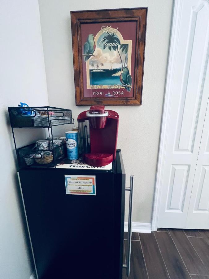 Ruskin Fl Private 2 Bdrm 1 Bath Suite Common Areas Shared With Host And Cat エクステリア 写真